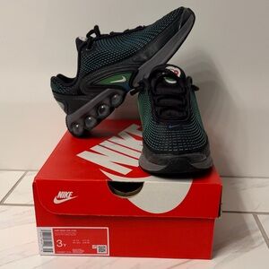 Nike Air Max DN Size 3Y